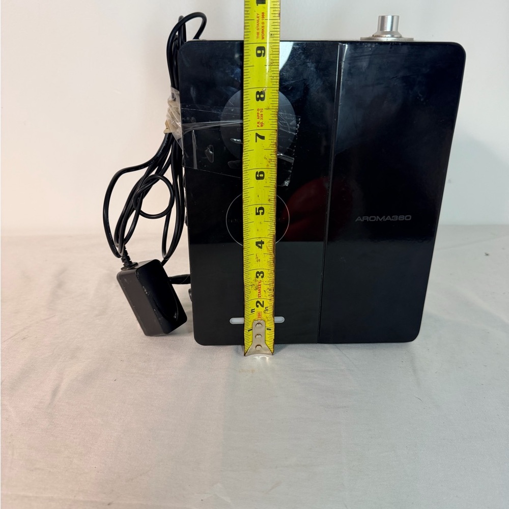 Aroma360 DaVinci360 Scent Diffuser Commercial Machine Working No Key - Picture 2 of 5